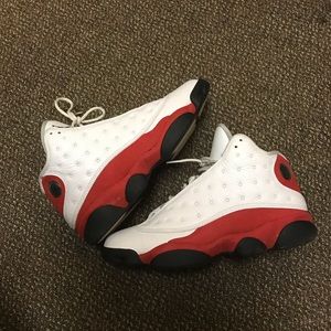 Jordan 13s Chicago/ Cherrys